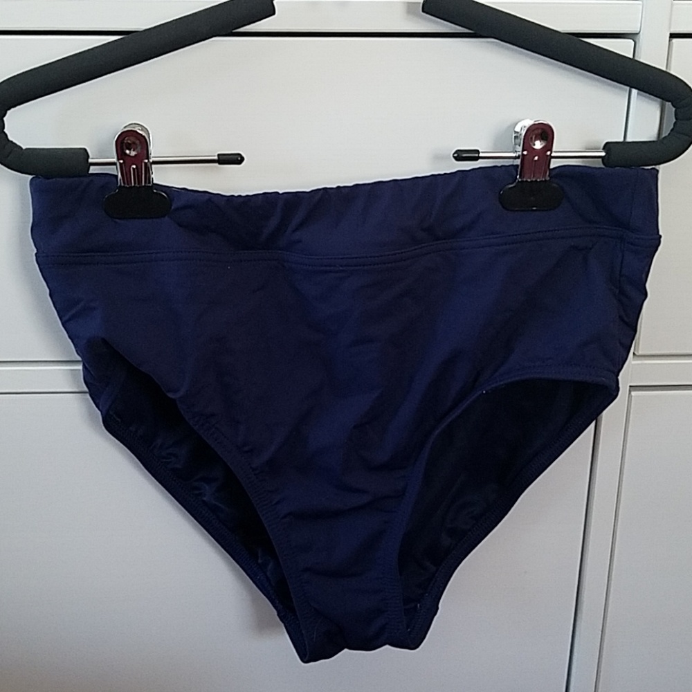 Lands end high waist bikini bottom. Size 10.